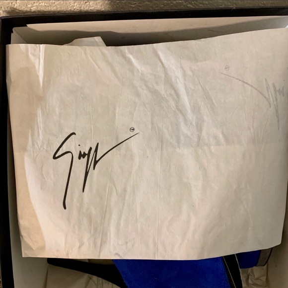 RARE 💙🖤Giuseppe Zanotti🖤💙 Suede Ankle Boot - Picture 4 of 13